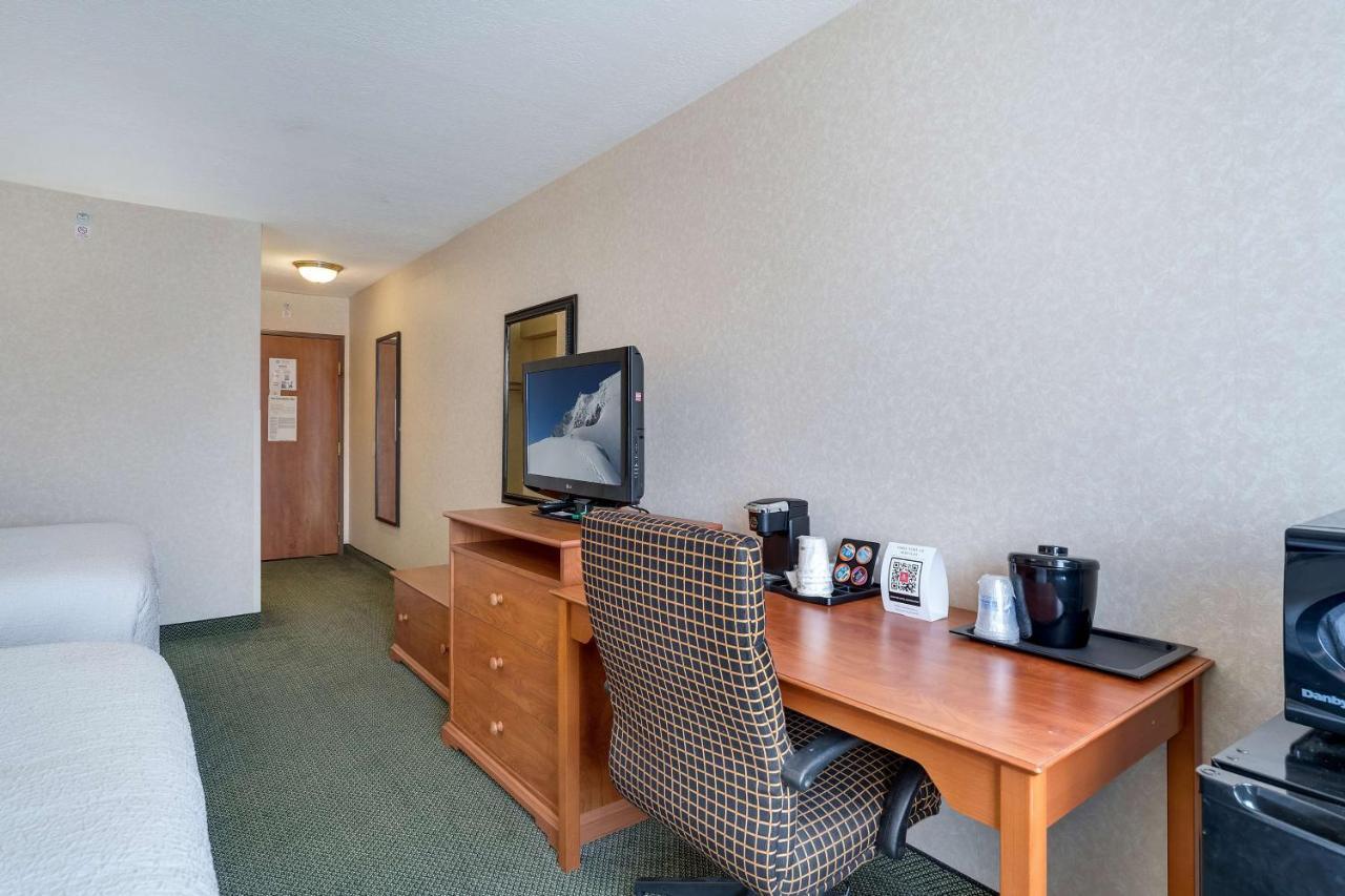 Surestay Plus Hotel By Best Western Price Exterior foto