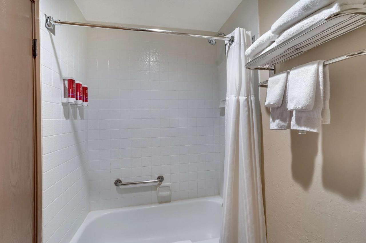 Surestay Plus Hotel By Best Western Price Exterior foto
