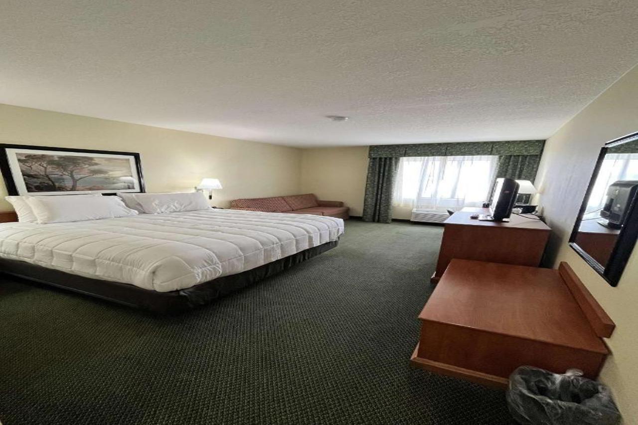 Surestay Plus Hotel By Best Western Price Exterior foto