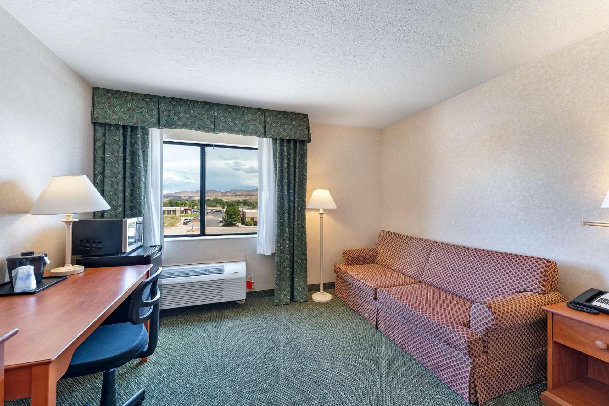 Surestay Plus Hotel By Best Western Price Exterior foto